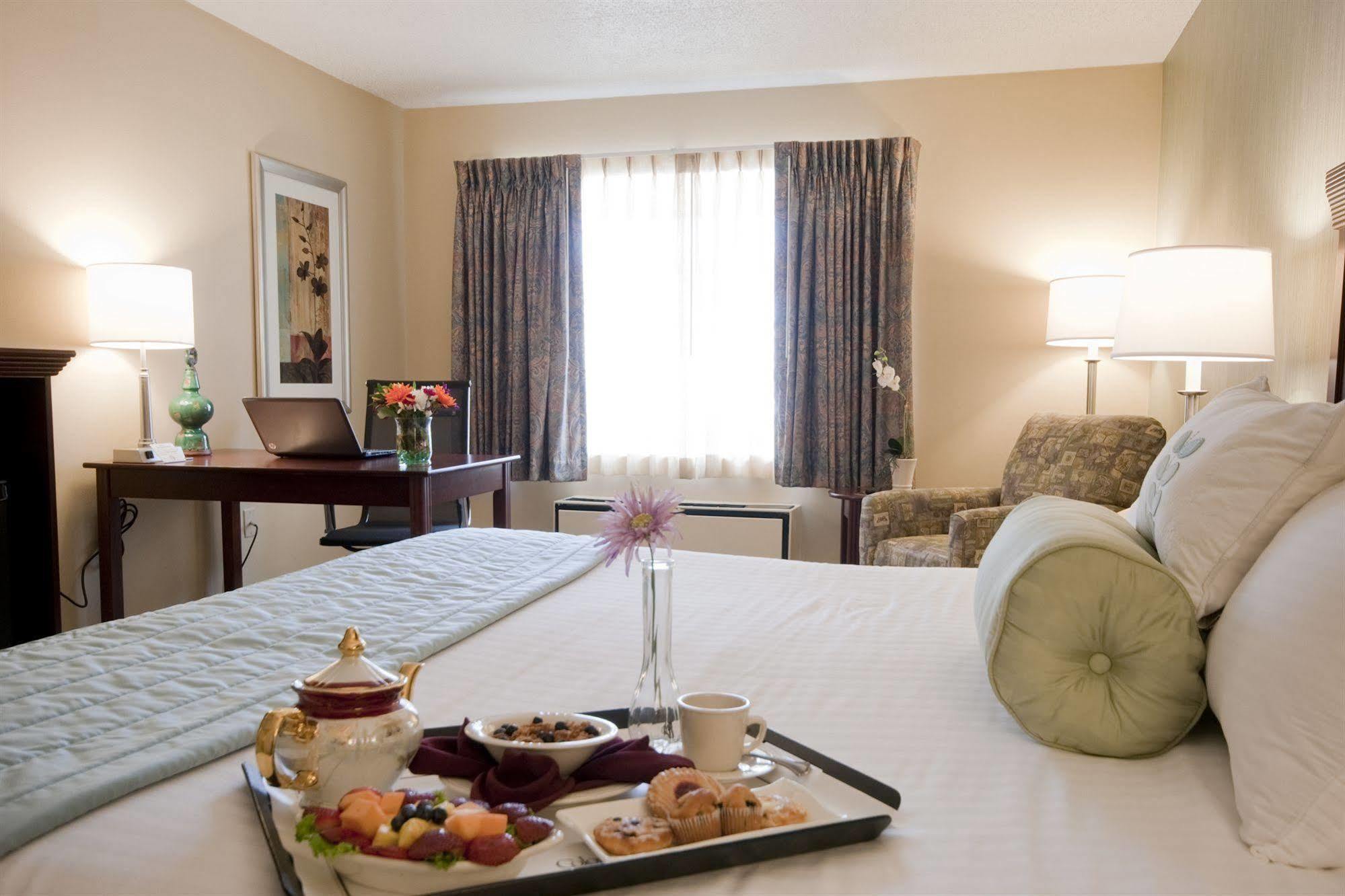 Capital Plaza Hotel Clinton Extérieur photo